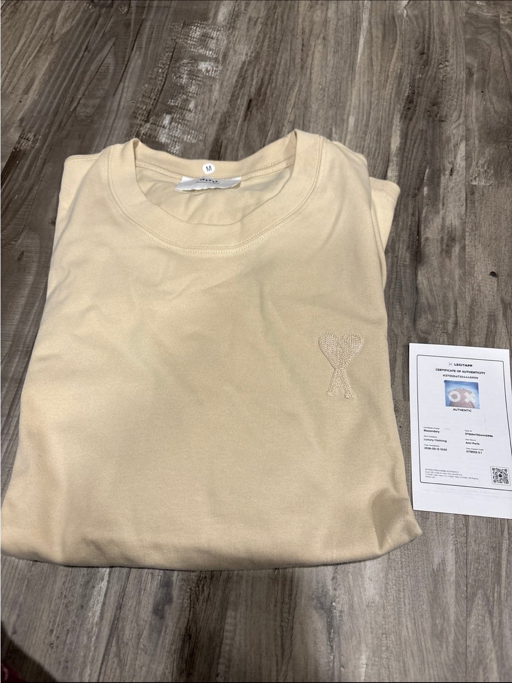 AMI Paris men’s t-shirt in size M